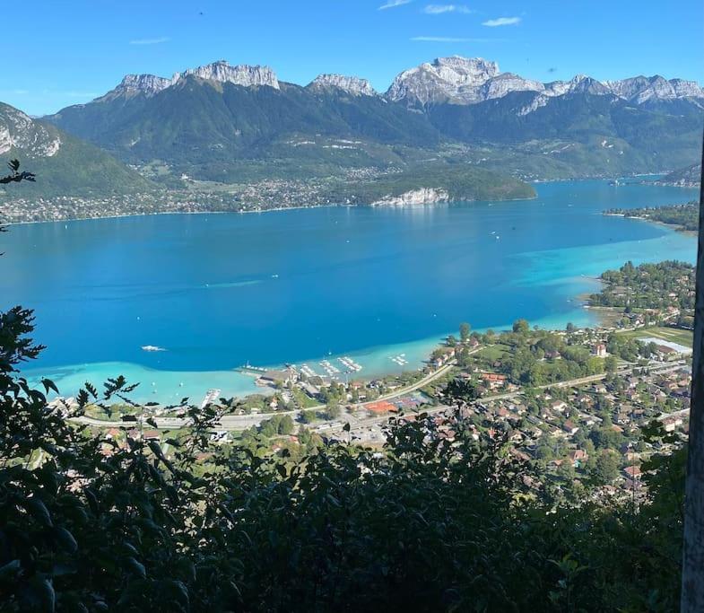 Appartement Au Calme Avec Vue Sur Les Montagnes. Sévrier エクステリア 写真