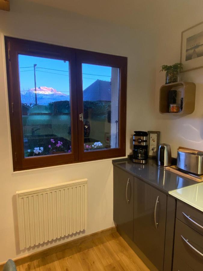 Appartement Au Calme Avec Vue Sur Les Montagnes. Sévrier エクステリア 写真
